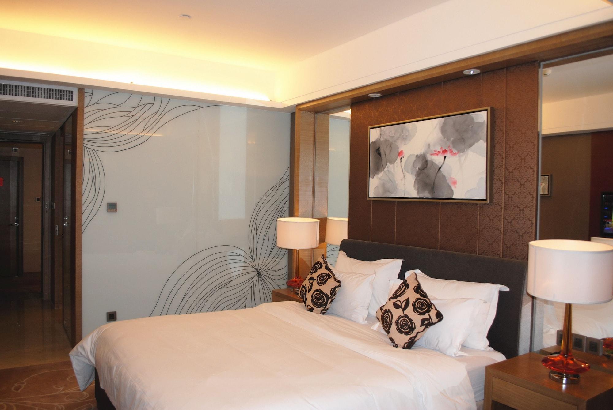Guangzhou New Century Hotel Exterior photo