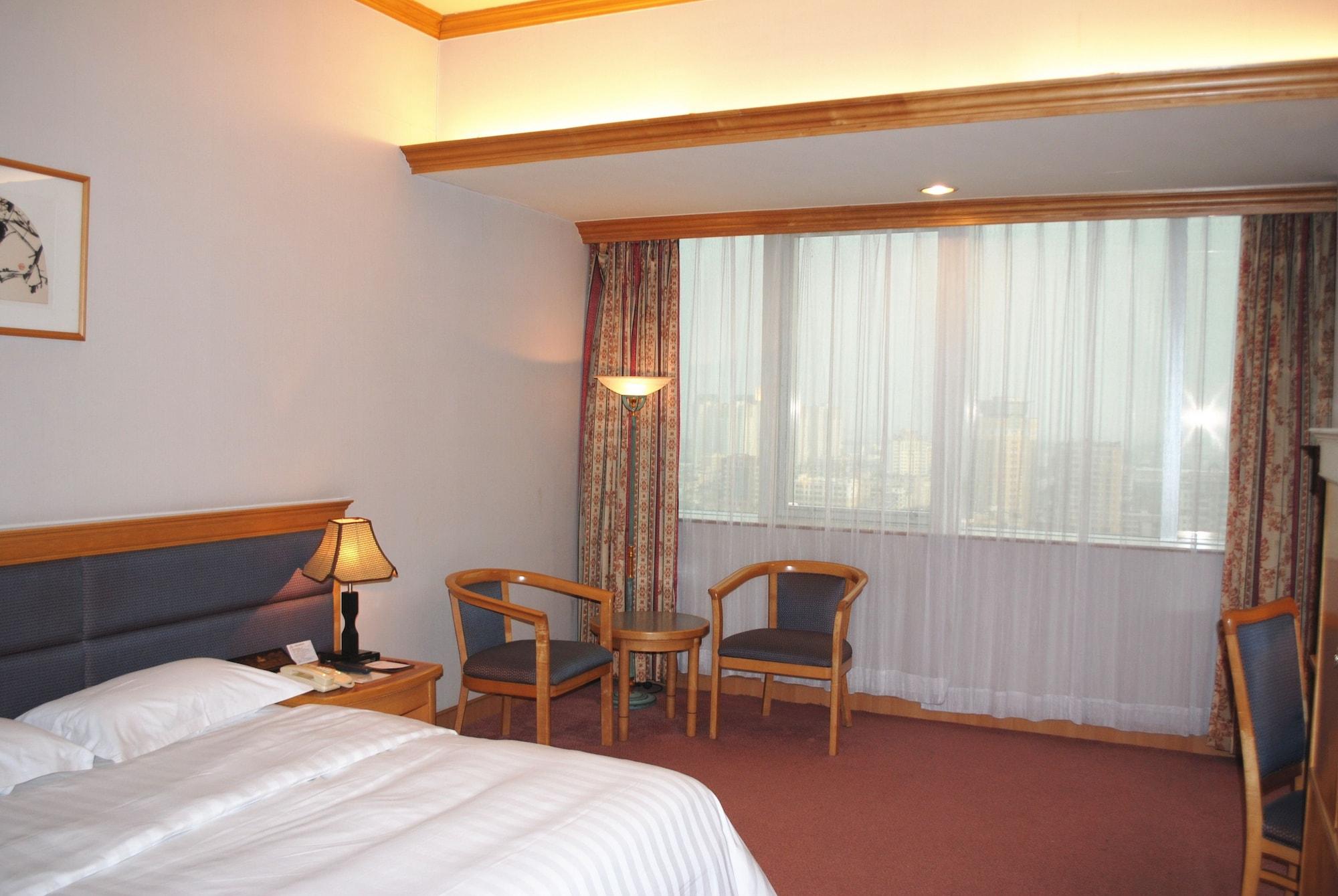 Guangzhou New Century Hotel Exterior photo