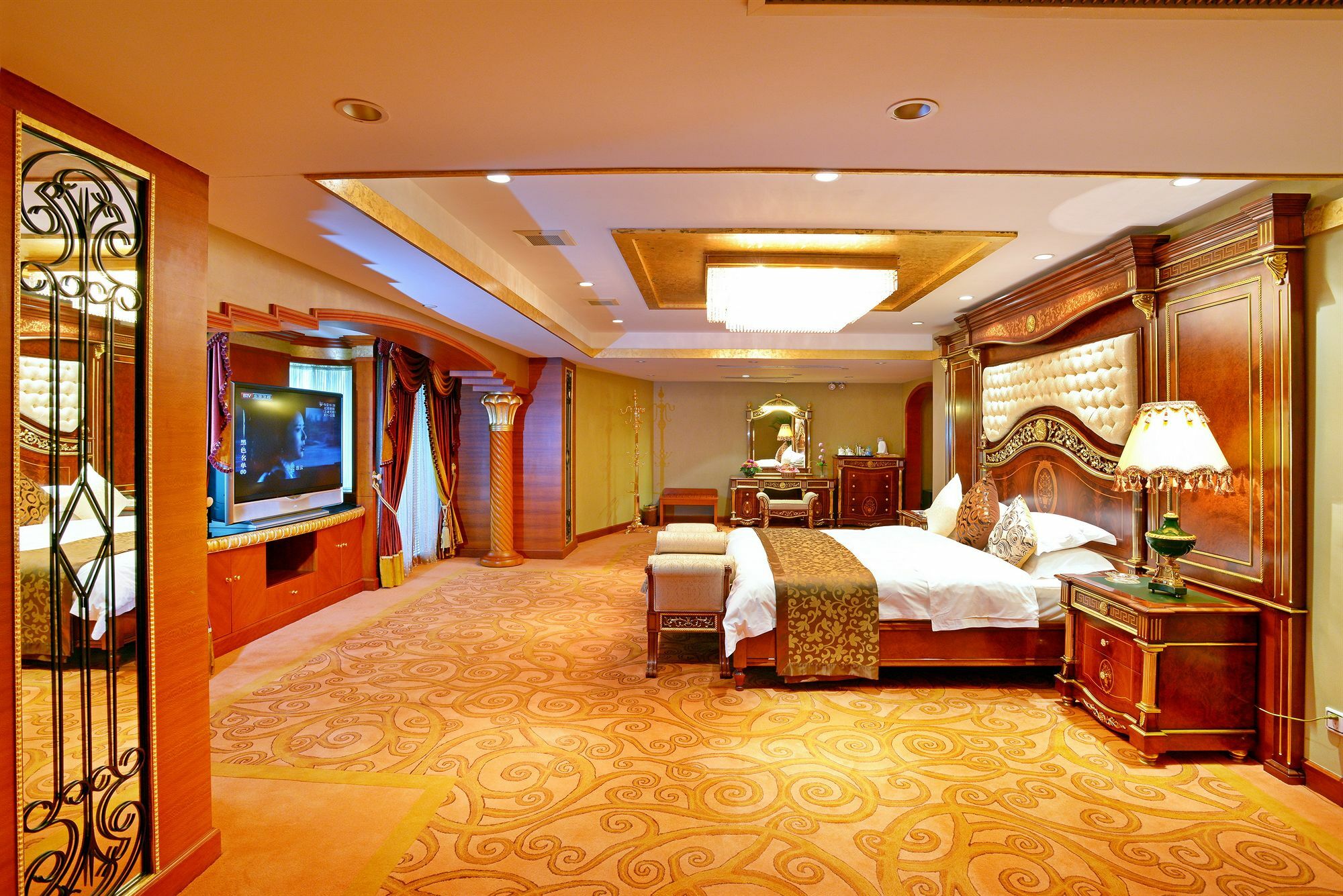 Guangzhou New Century Hotel Exterior photo